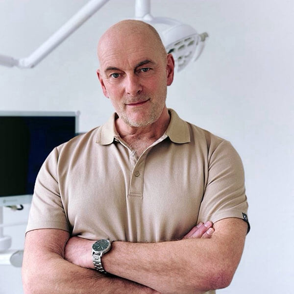 Zahnarzt Dr. Eller abgebildet